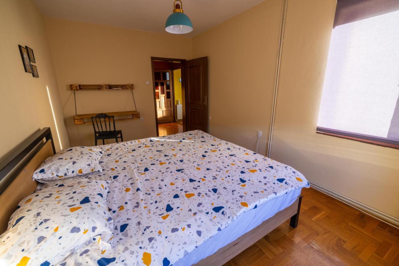 Hostel Prishtina Backpackers Πρίστινα Εξωτερικό φωτογραφία