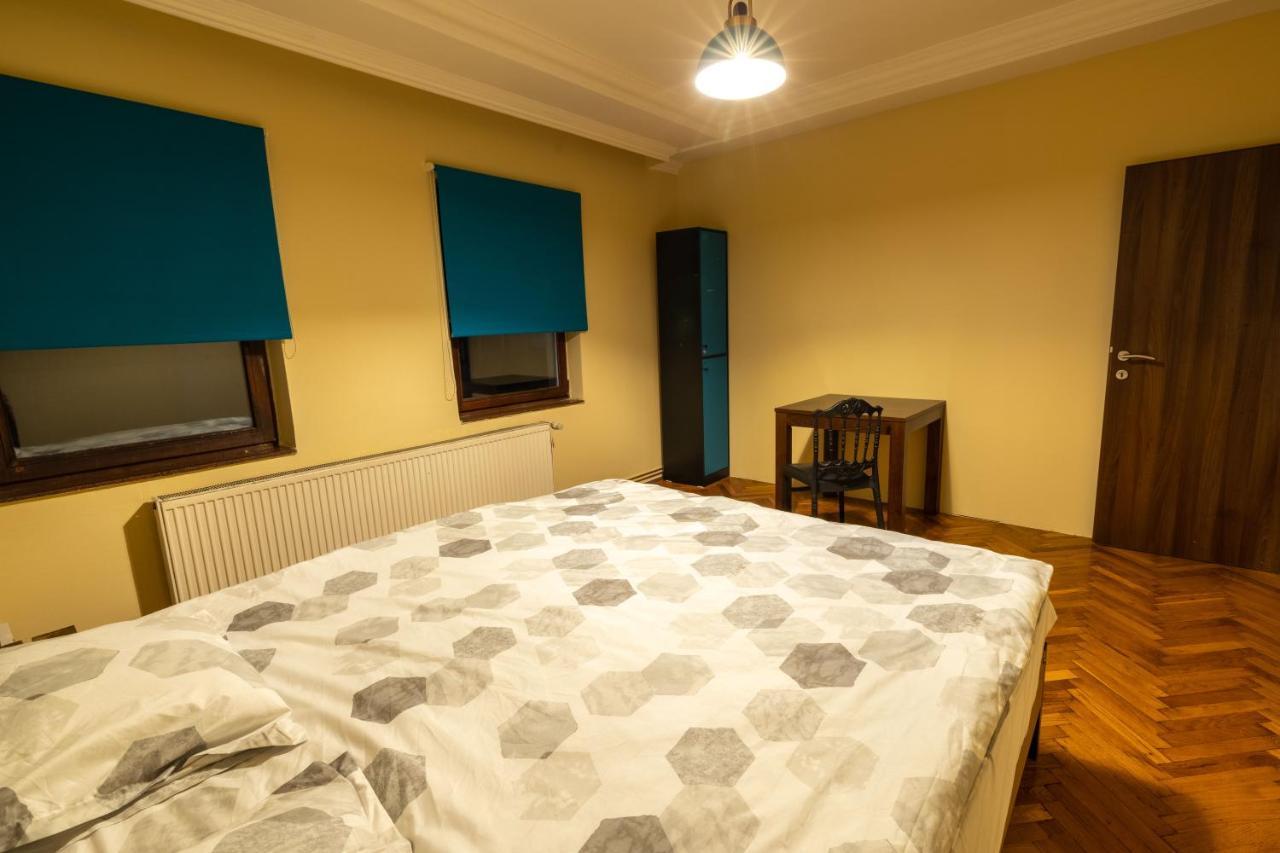 Hostel Prishtina Backpackers Πρίστινα Εξωτερικό φωτογραφία