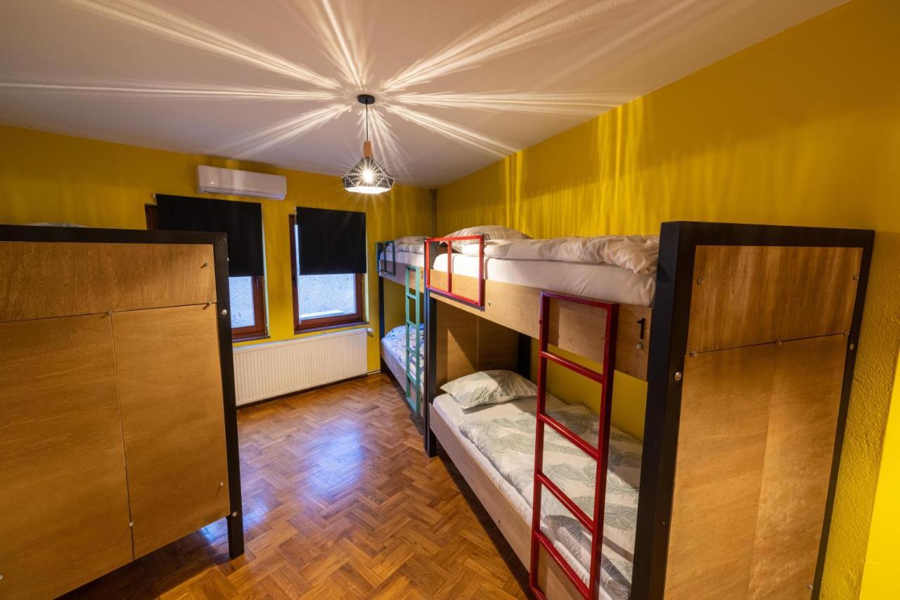 Hostel Prishtina Backpackers Πρίστινα Εξωτερικό φωτογραφία