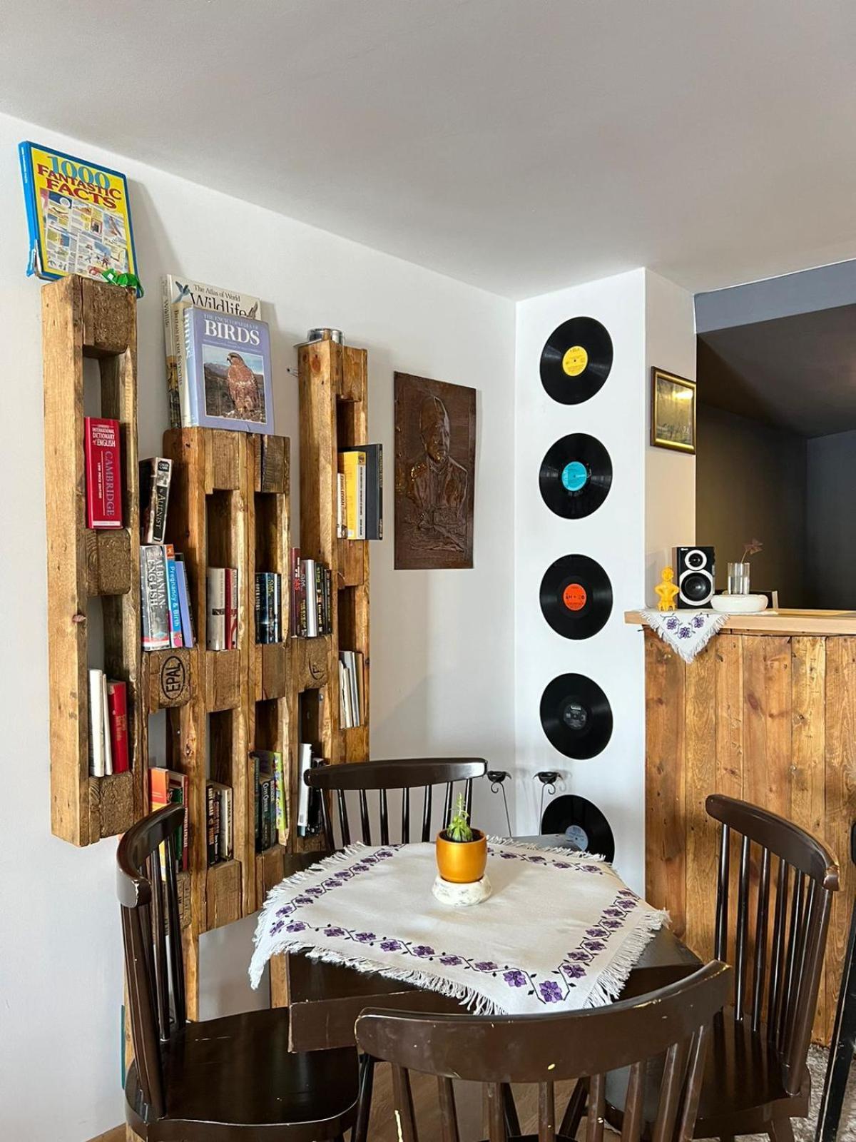 Hostel Prishtina Backpackers Πρίστινα Εξωτερικό φωτογραφία